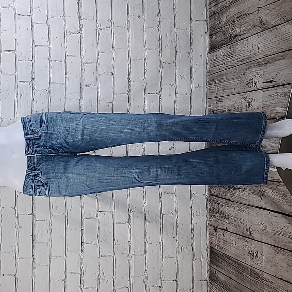 Refuge Classic Cotton Blend Low Rise Everyday Bootcut Jean in Medium Blue Wash